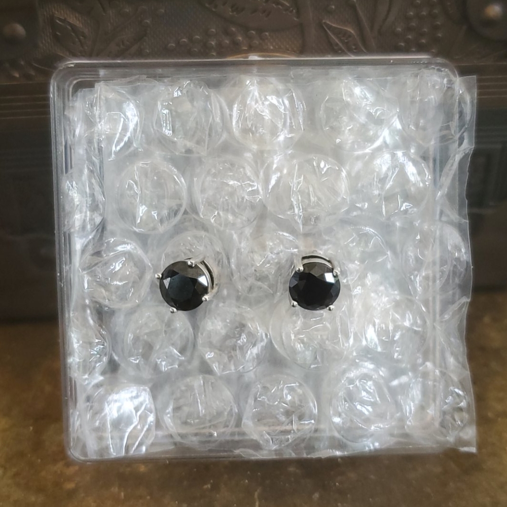 Black Spinel stud earrings
